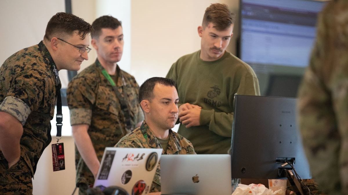 Tech whizzes and CEOs find homes in Corps' new Reserve innovation unit