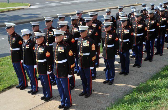 Marines share amphibious training, history with Singapore guardsmen